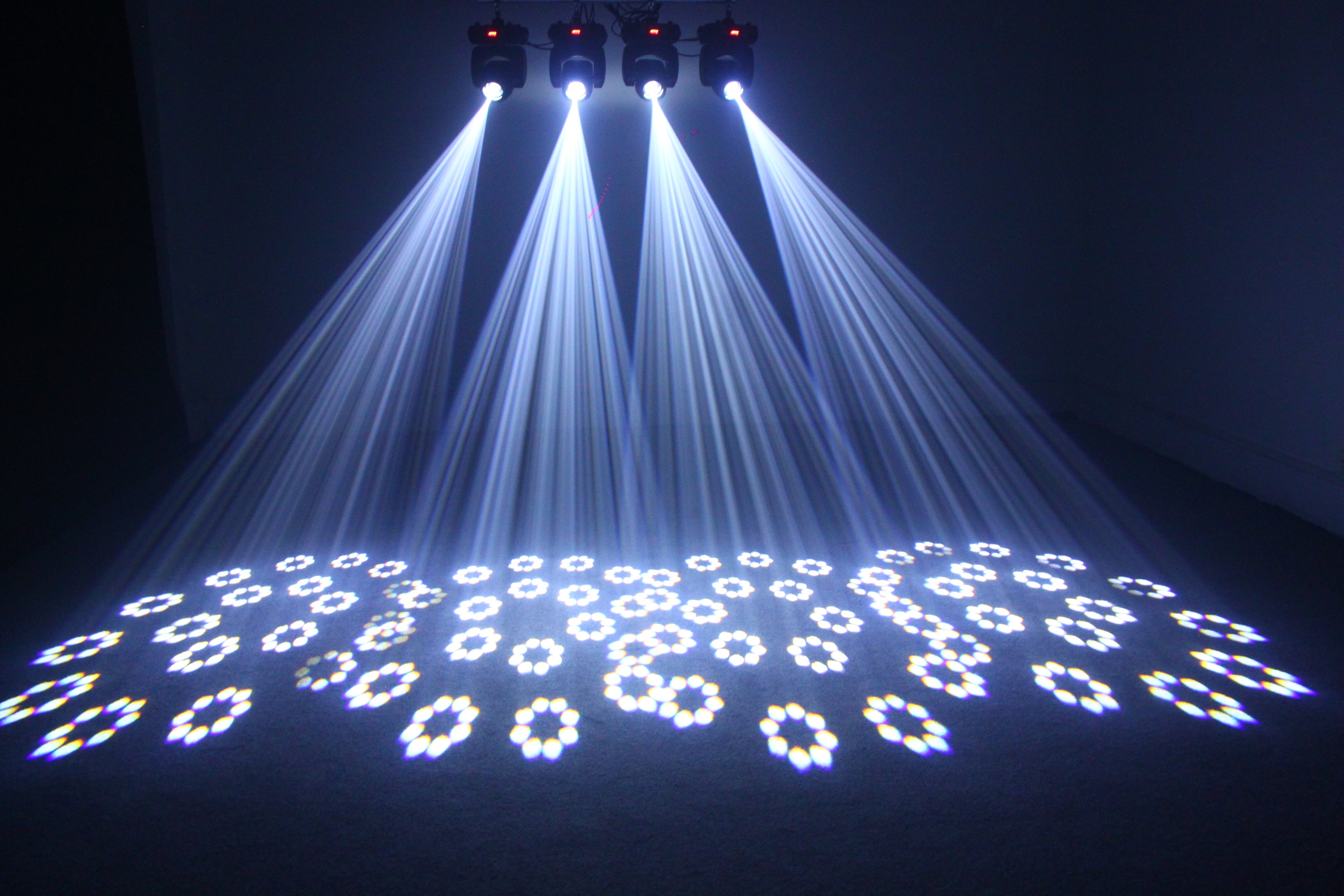 100W Beam Pattern Moving Head Light for Party, Bar, and Wedding Atmosphere Creation